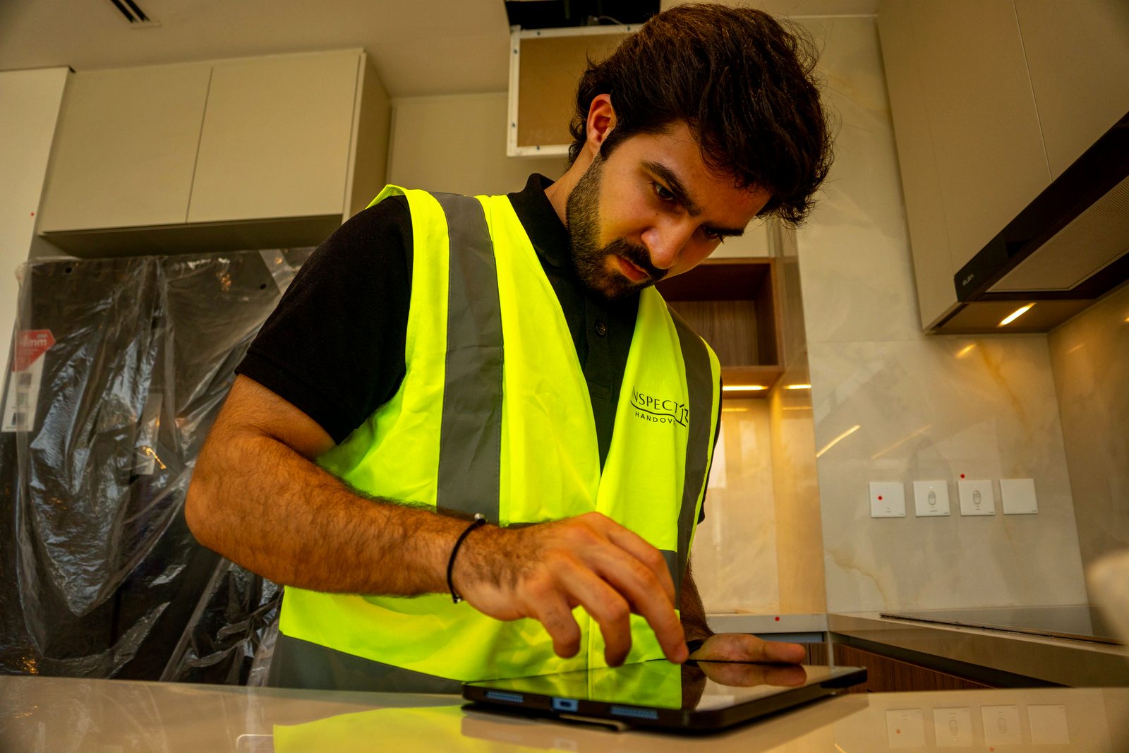 Inspecto Handover inspector in Dubai: window frames, seals and glazing photographed against the light